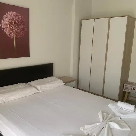 Zeusplace Newwave Deluxe Apartment *